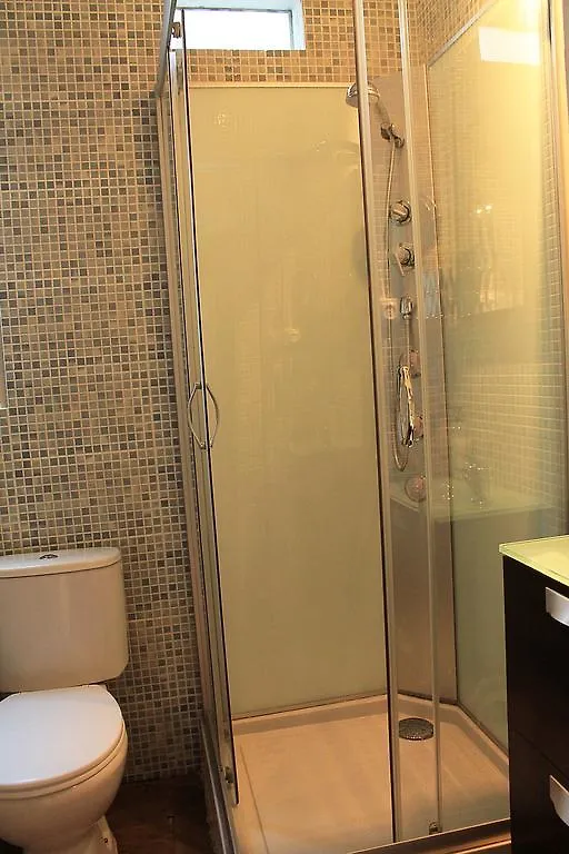 Chaplin Guest House Barcelona